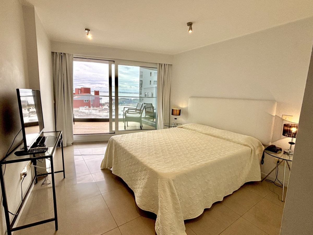 Apartamento ID.21097269 - Amplio departamento Playa Mansa