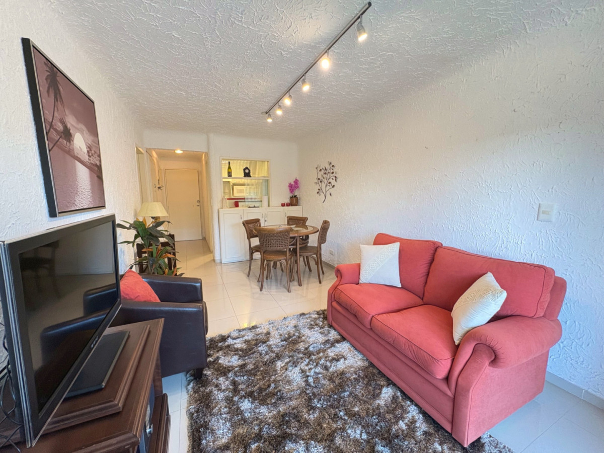 Apartamento ID.21097297 - APARTAMENTO DE UN DORMITORIO Y MEDIO - PLAYA MANSA - TEMPORADA 