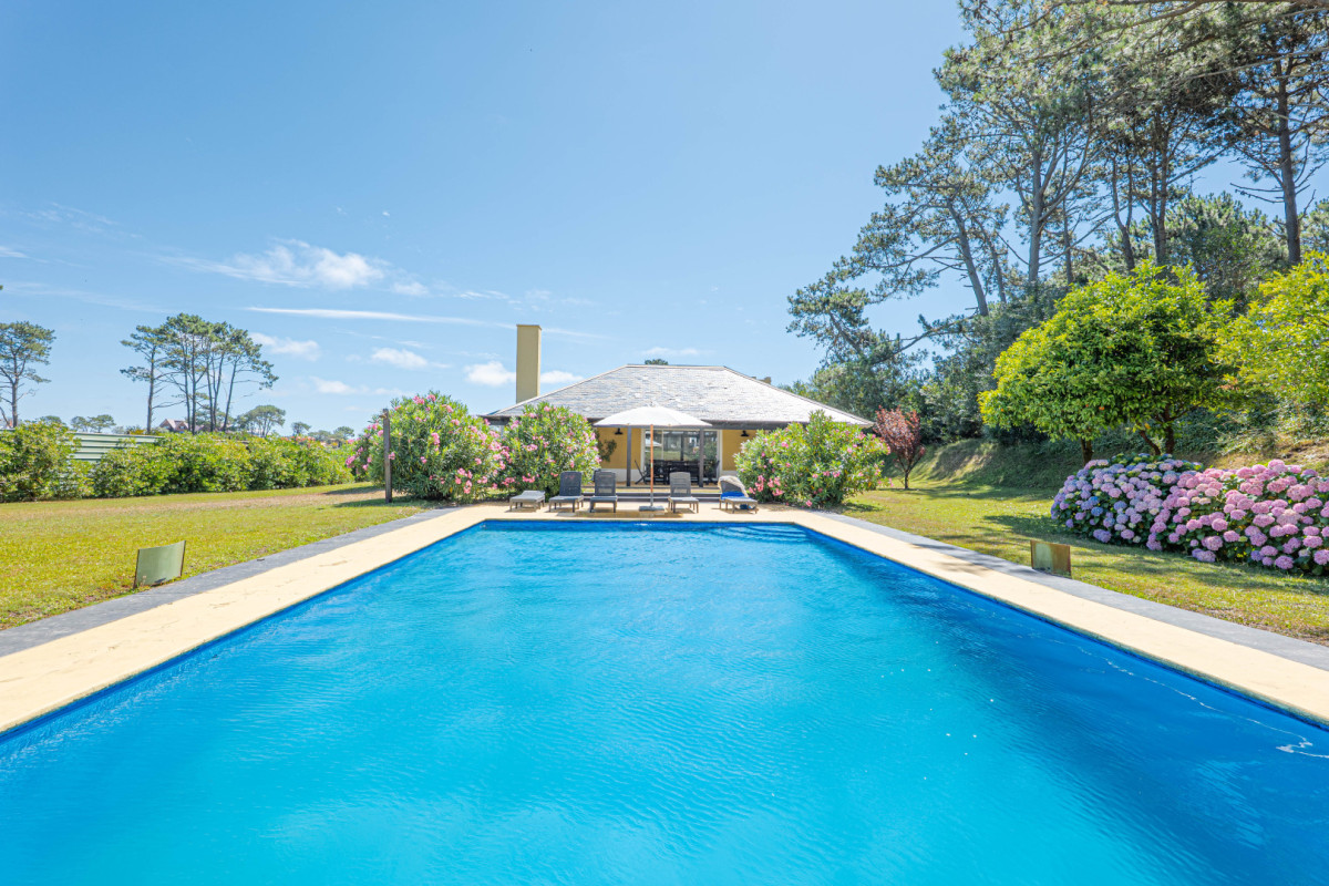 Apartamento ID.21097168 - En venta Apartamento frente al mar en Playa Brava - Punta del Este