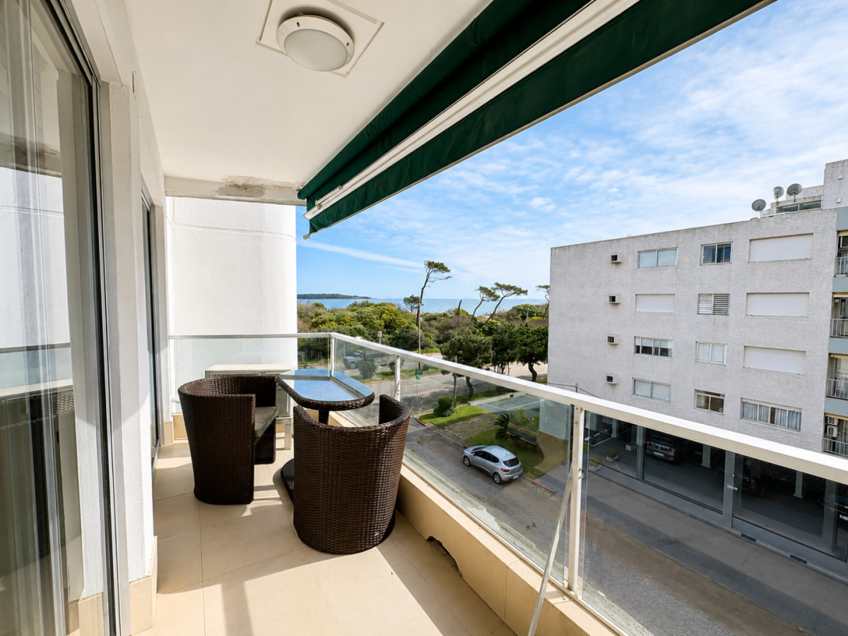 Apartamento ID.21097610 - Apartamento Frente al Mar en Playa Mansa - Punta del Este