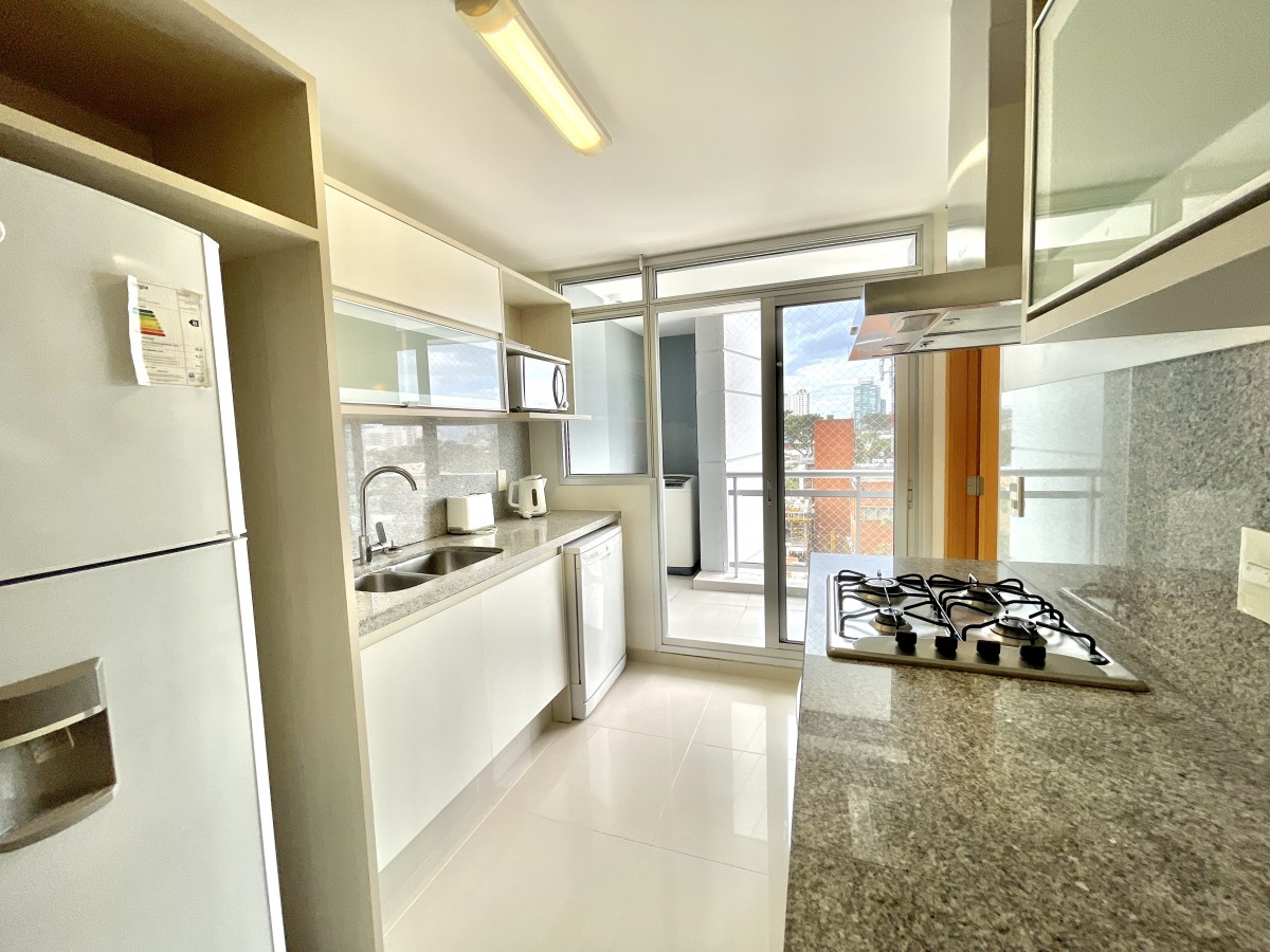 Apartamento ID.21093902 -  Exclusivo apartamento en Playa Mansa - Punta del Este, a tan solo 100 metros del mar.