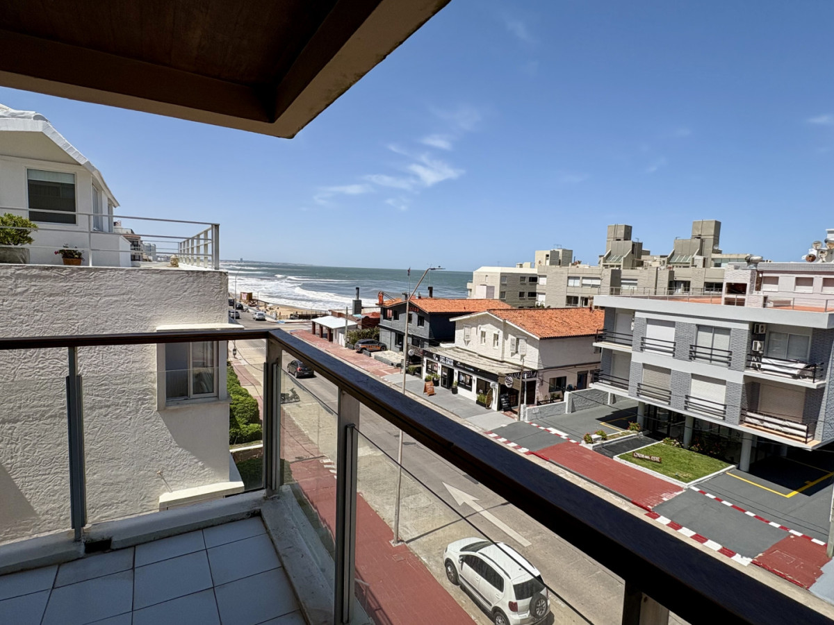 Apartamento ID.21096088 - En Venta Peninsula Vista al Mar. 