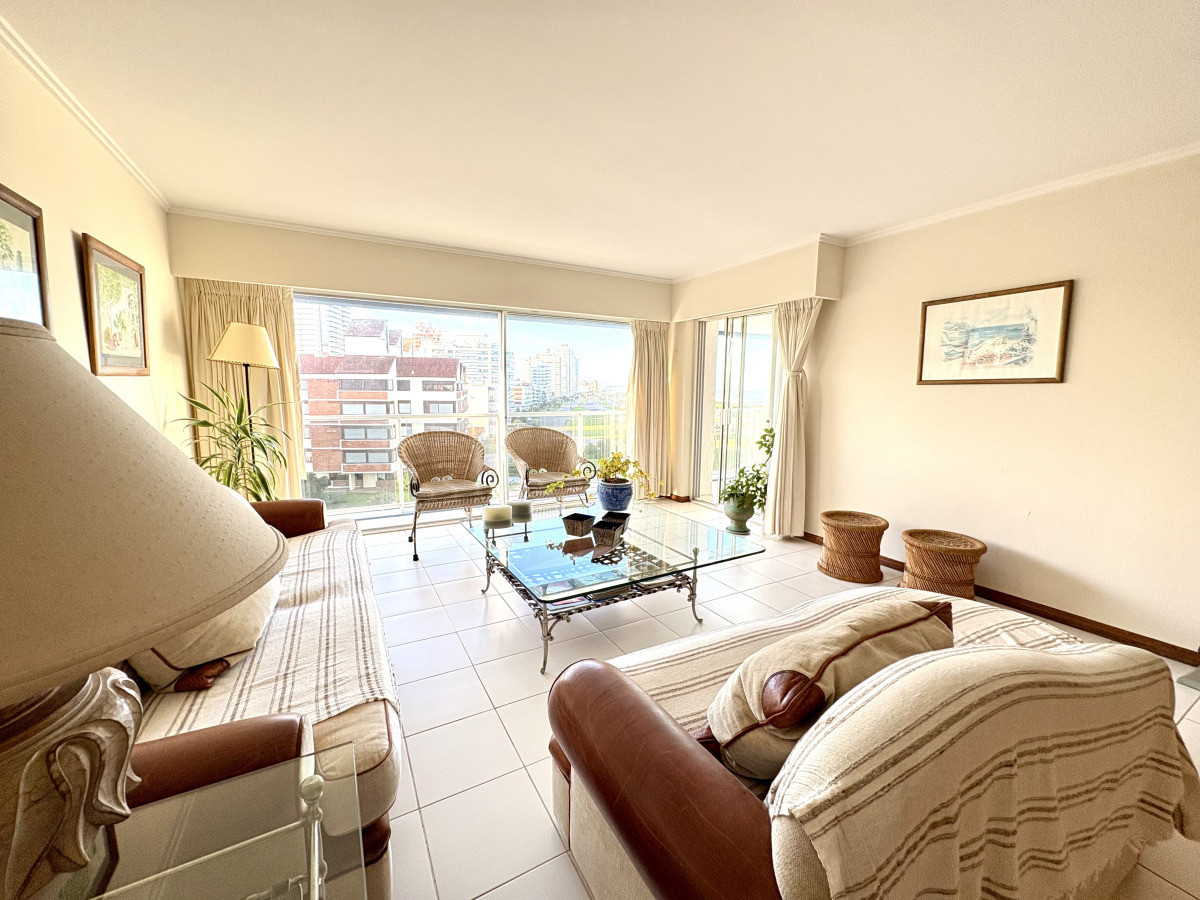 Apartamento ID.21097054 - Apartamento en Brava - Punta del Este - ALQUILER INVERNAL 