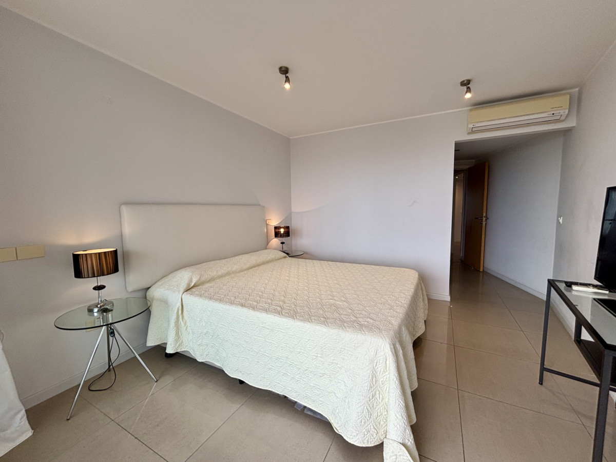 Apartamento ID.21097269 - Amplio departamento Playa Mansa