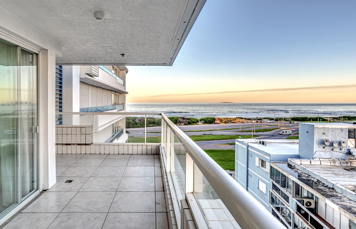 Apartamento ID.21095513 - En venta Punta del Este Playa Brava. 