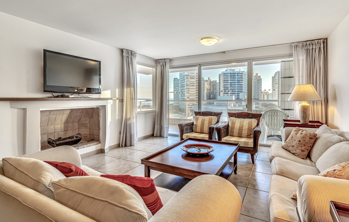 Apartamento ID.21095513 - En venta Punta del Este Playa Brava. 