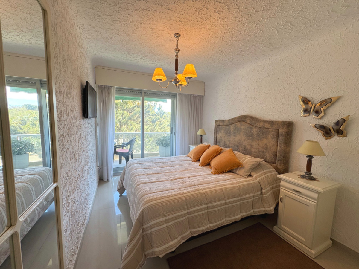 Apartamento ID.21097297 - APARTAMENTO DE UN DORMITORIO Y MEDIO - PLAYA MANSA - TEMPORADA 