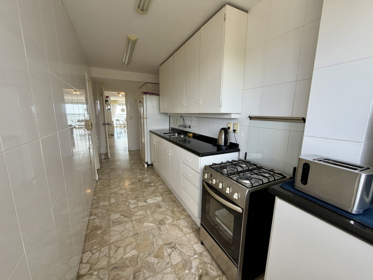 Apartamento ID.21097171 - Alquiler Enero y Febrero Vista playa mansa
