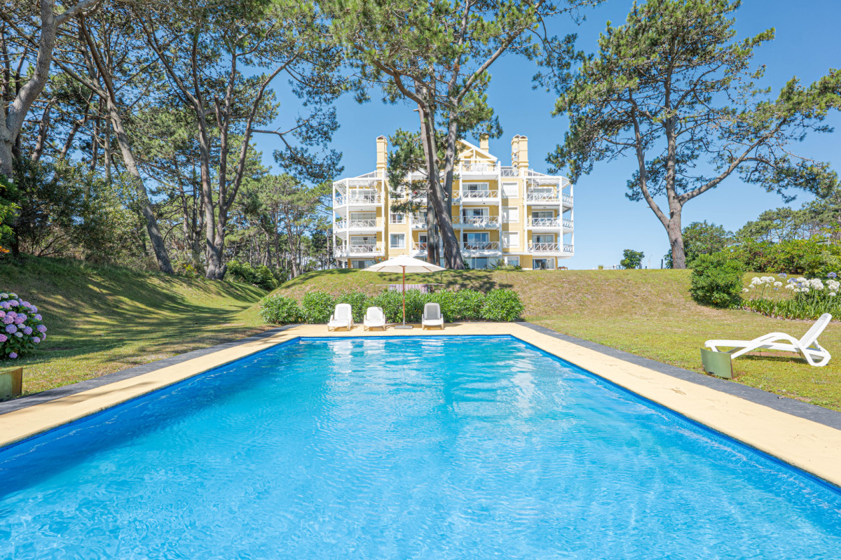 Apartamento ID.21097168 - En venta Apartamento frente al mar en Playa Brava - Punta del Este