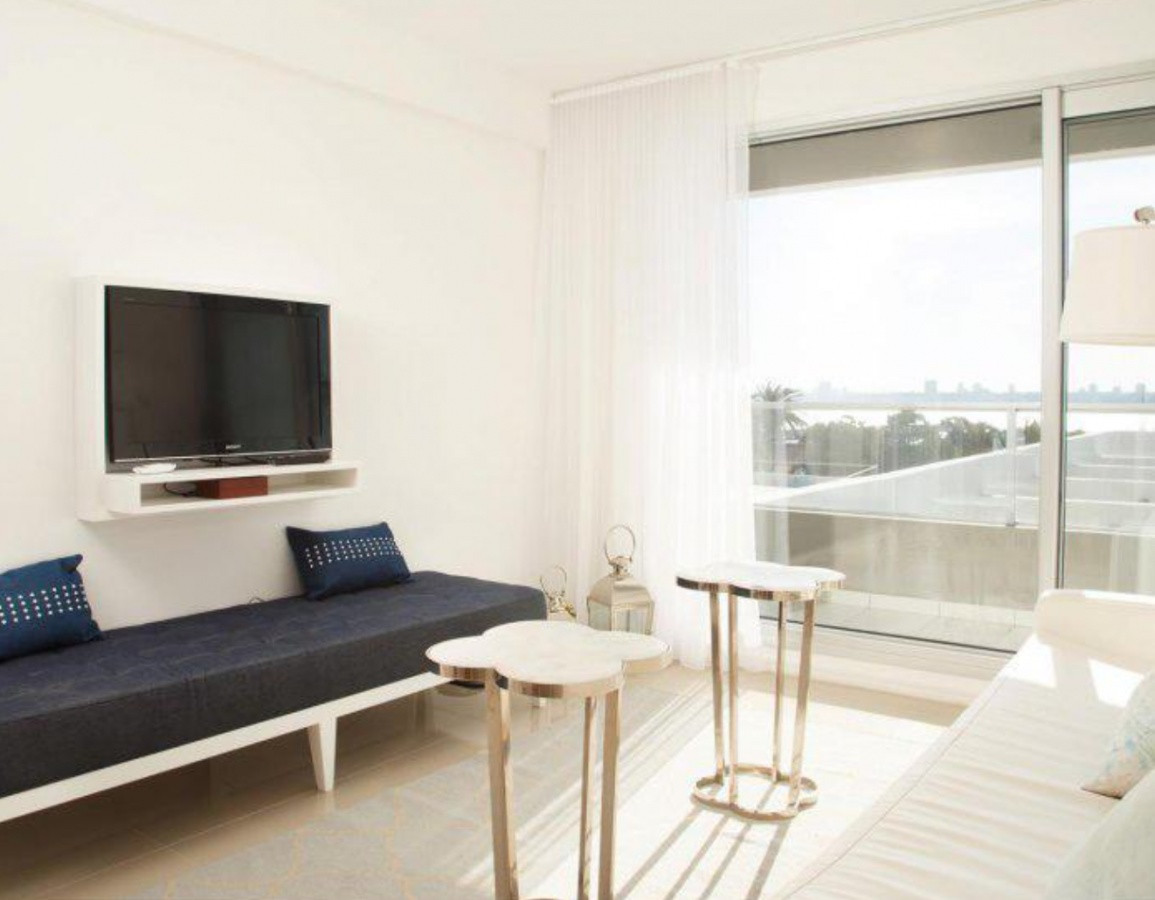 Apartamento ID.21097016 - Alquiler temporal Depto de 2 dormitorios en Punta Del este
