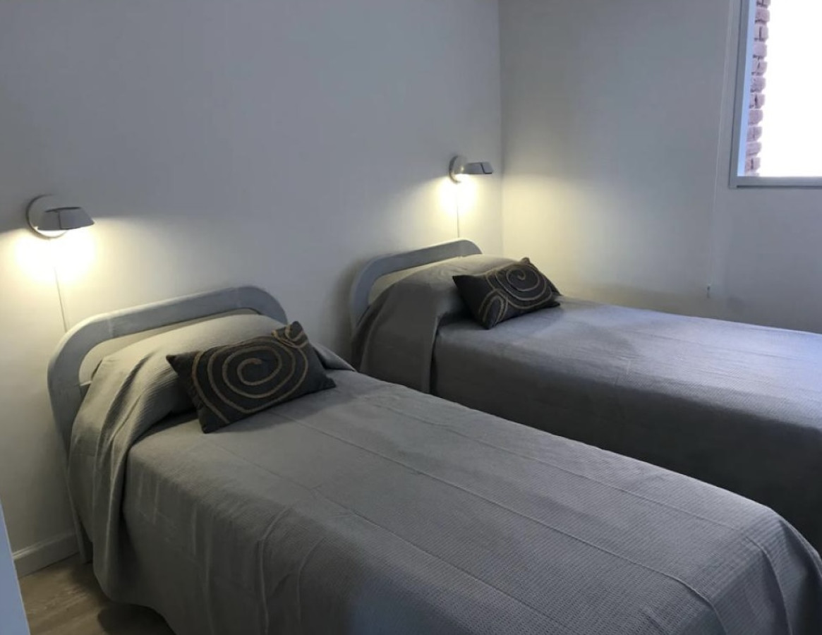 Apartamento ID.21096944 - Alquiler anual Playa Brava