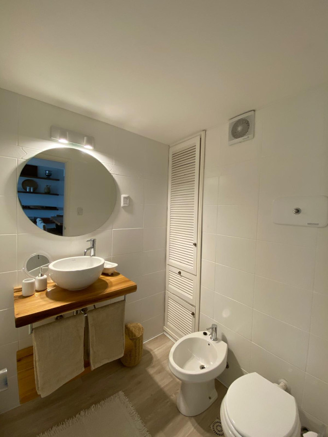 Apartamento ID.21096944 - Alquiler anual Playa Brava