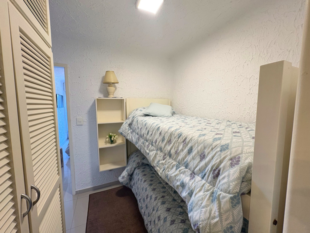 Apartamento ID.21097297 - APARTAMENTO DE UN DORMITORIO Y MEDIO - PLAYA MANSA - TEMPORADA 