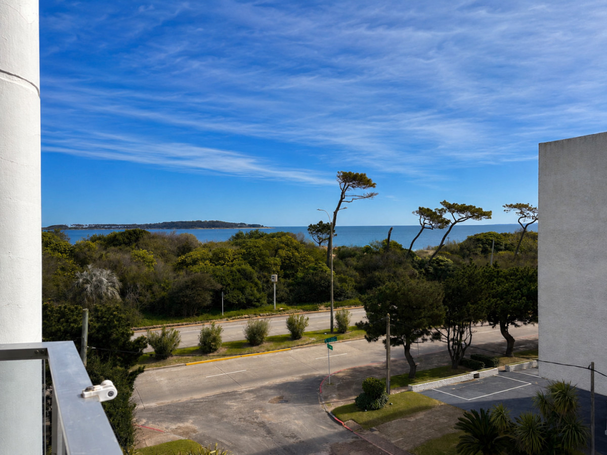 Apartamento ID.21097610 - Apartamento Frente al Mar en Playa Mansa - Punta del Este