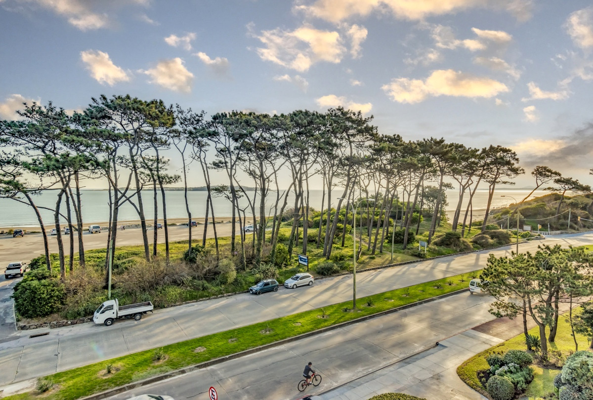 Apartamento ID.21093493 - Muy lindo Departamento Playa Mansa Vista al Mar