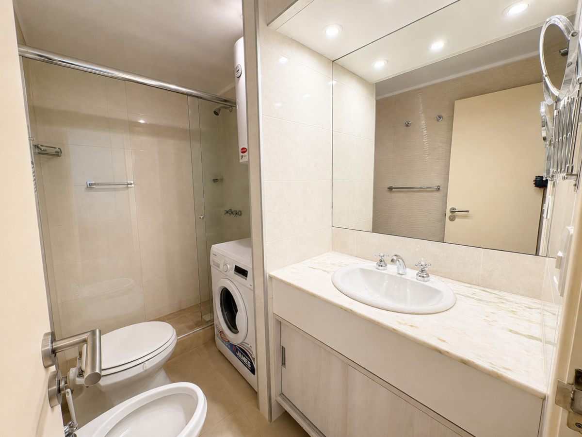 Apartamento ID.21097610 - Apartamento Frente al Mar en Playa Mansa - Punta del Este