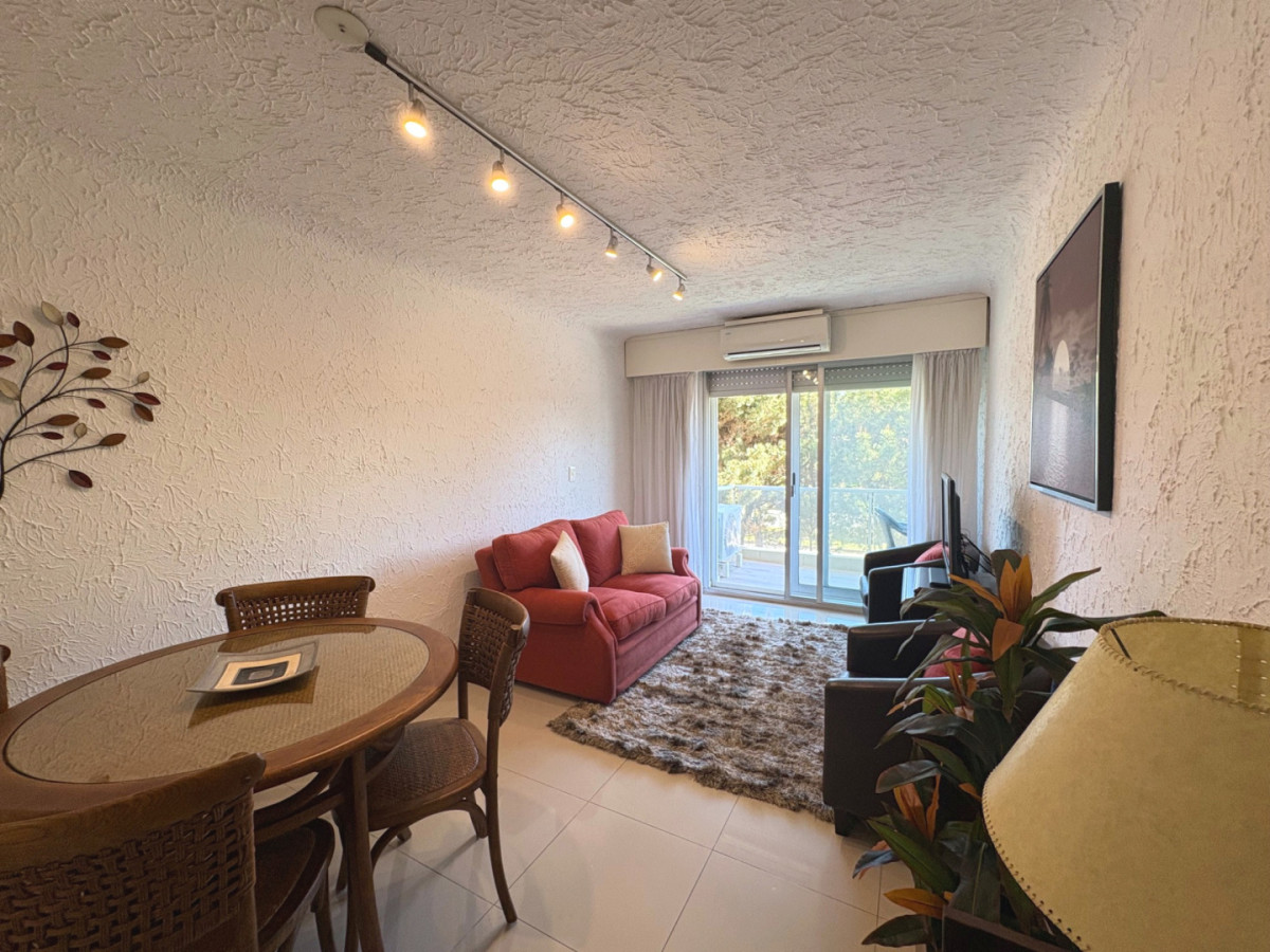 Apartamento ID.21097297 - APARTAMENTO DE UN DORMITORIO Y MEDIO - PLAYA MANSA - TEMPORADA 