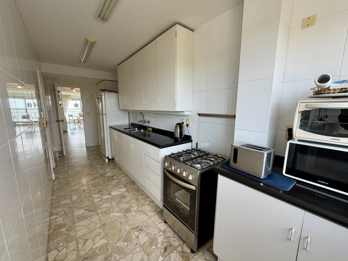 Apartamento ID.21097171 - Alquiler Enero y Febrero Vista playa mansa