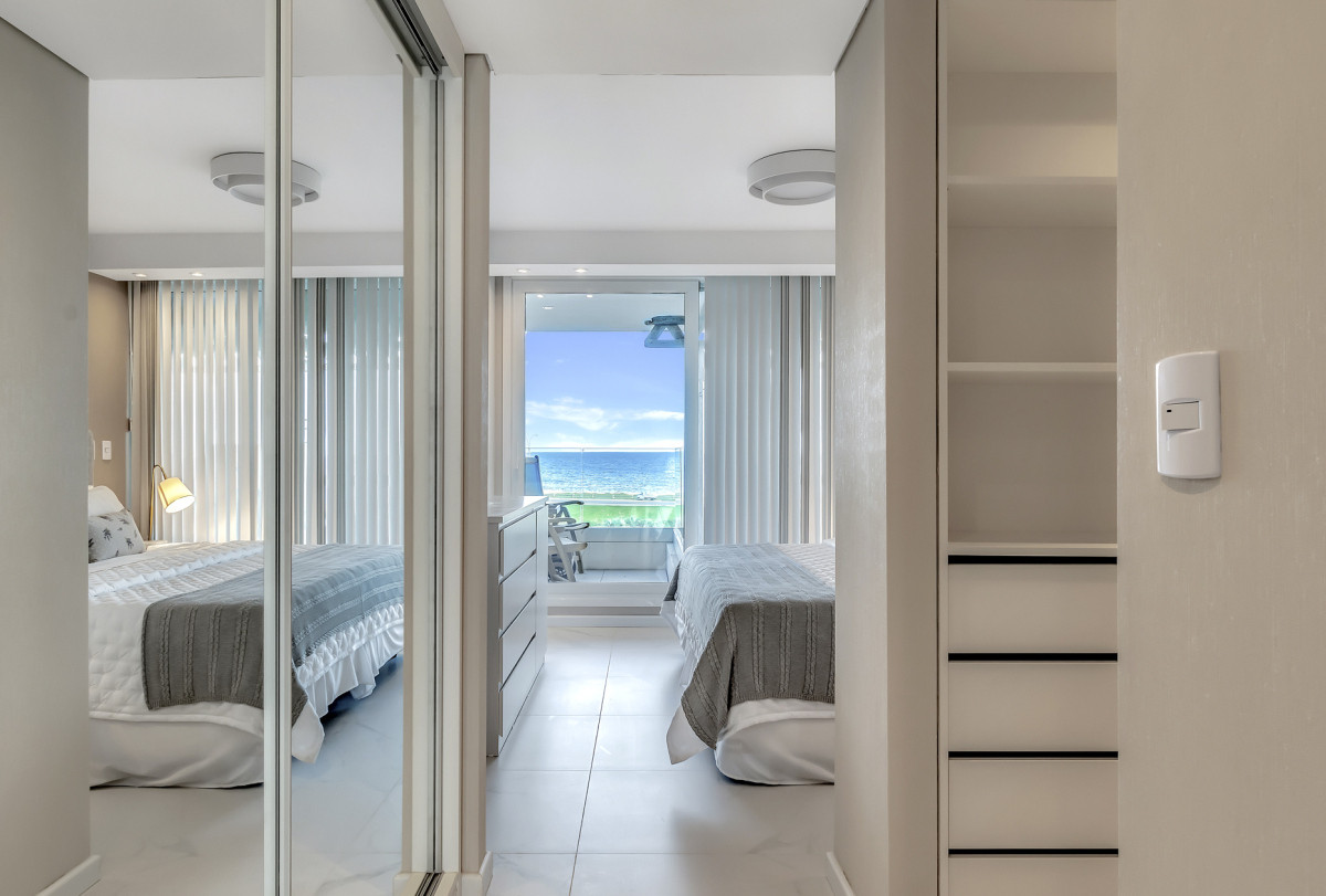 Apartamento ID.2 - Playa Mansa vista al mar y a la lagun