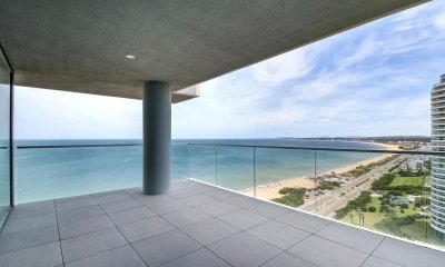 Venetian Luxury Residences  