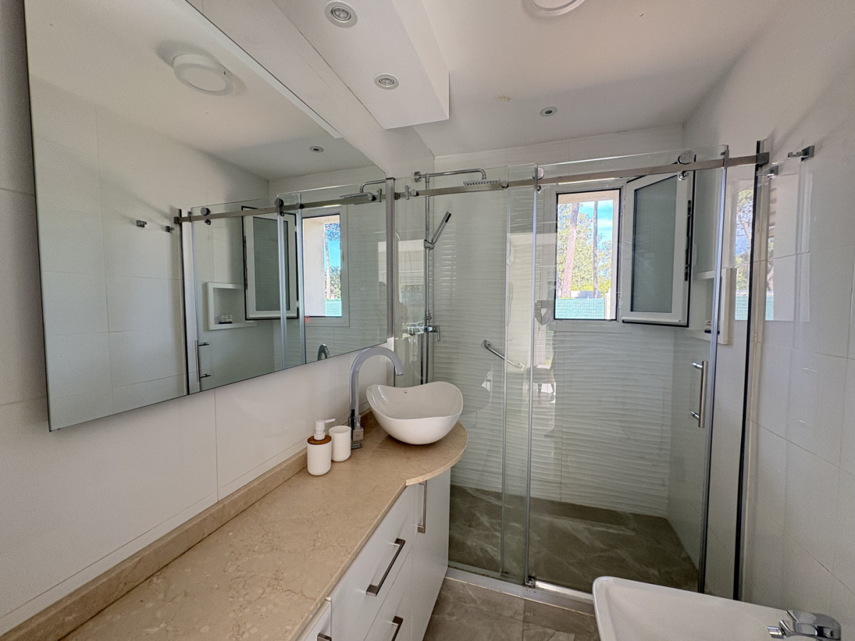 Casa ID.21097048 - Casa en alquiler de temporada con amplio jardín y piscina