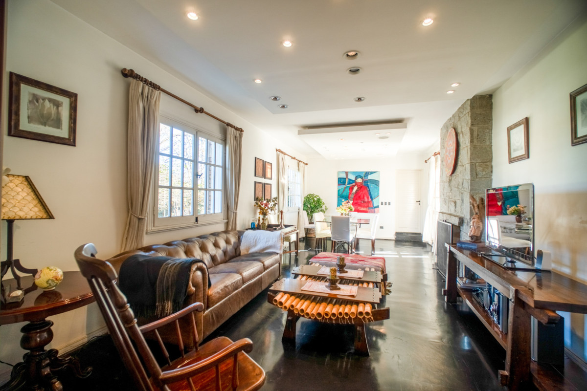 Casa ID.21097686 - Exclusiva residencia en venta a pasos de la  mansa, 6 dormitorios