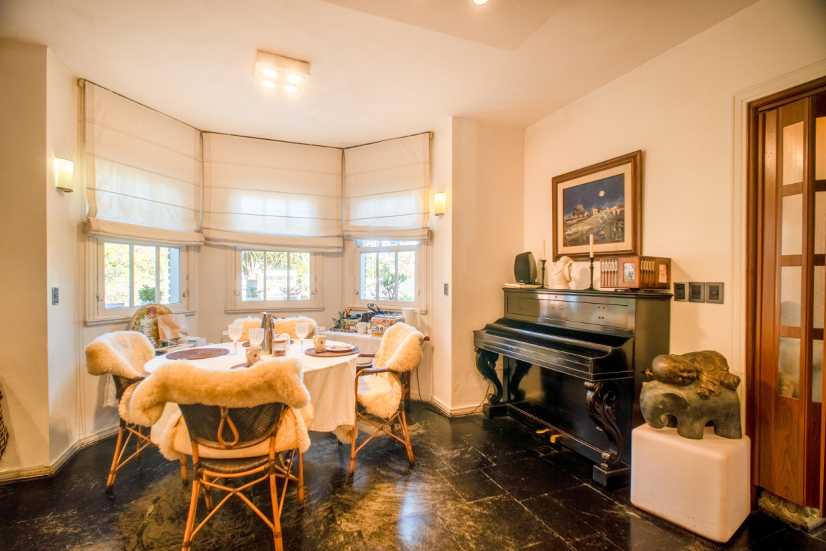 Casa ID.21097686 - Exclusiva residencia en venta a pasos de la  mansa, 6 dormitorios