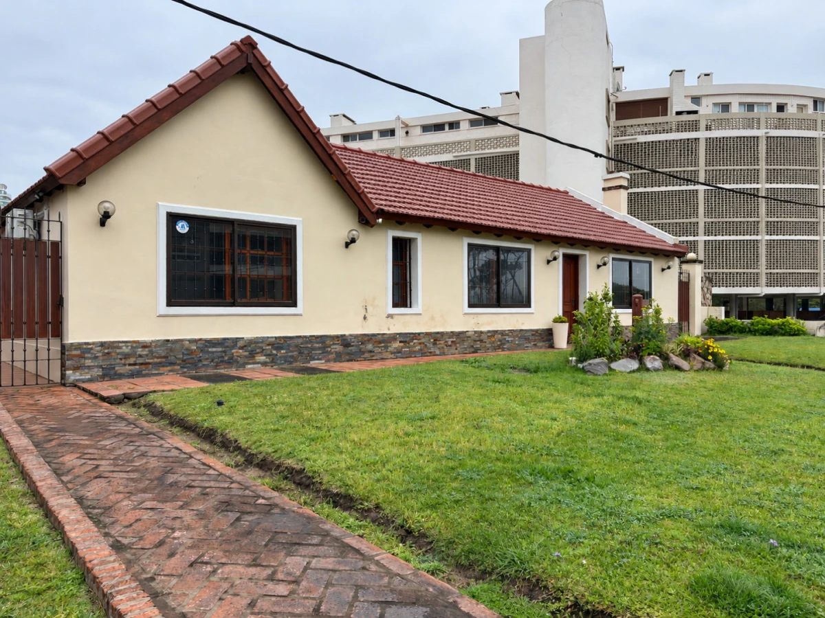 Casa ID.21097738 - CASA EN ALQUILER DE TEMPORADA - PDA 10 - PLAYA MANSA 