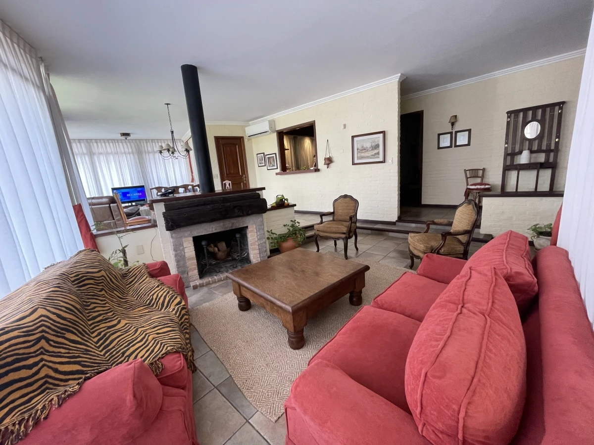 Casa ID.21090828 - Casa en alquiler anual Playa Mansa