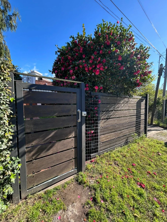 Casa ID.21097640 - Alquiler anual, casa de 3 dormitorios Barrio Mónaco