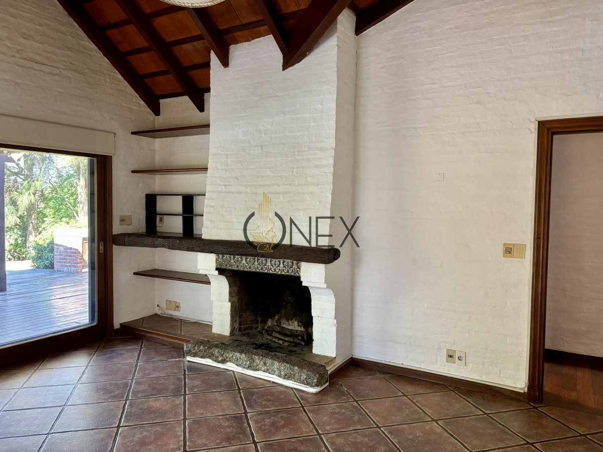Casa ID.3329 - LUJO Y COMODIDAD Venta o Alquiler Casa Lomas Tahona 3D suite Playroom Estar Terraza Gge Piscina Parrillero