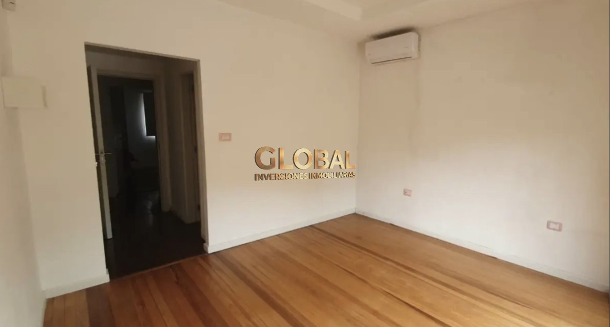 Casa ID.4500 - Empresa o Vivienda - Alquiler Casa Carrasco Sur 4D 2 Suites estar comedor diario parrilla 300m mar