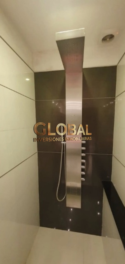 Casa ID.4500 - Empresa o Vivienda - Alquiler Casa Carrasco Sur 4D 2 Suites estar comedor diario parrilla 300m mar