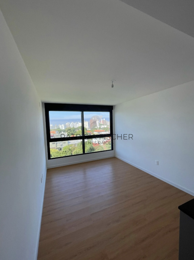 Apartamento ID.77 - Diseño, confort y exclusividad - Venta Ap.Malvin Sur 1D Patio 400m de la playa 