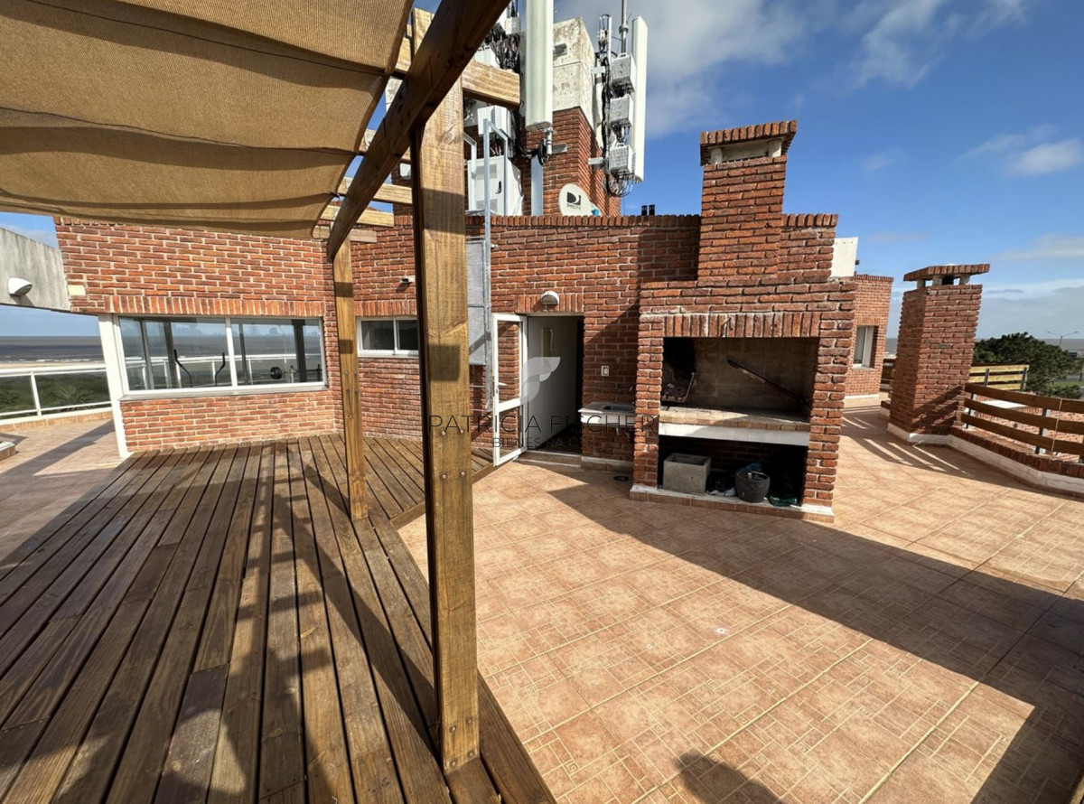 Apartamento ID.154 - Frente al mar. Frente a todo - Venta Barra de Carrasco 3D suite,toilette,lavadero,terraza,gge Amenities