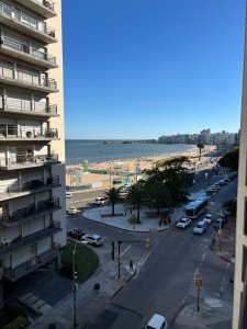 ¡UN MAR DE POSIBILIDADES EN POCITOS! Venta Ap.Pocitos 2d Suite Terraza Vista mar Piso alto RECICLADO A NUEVO