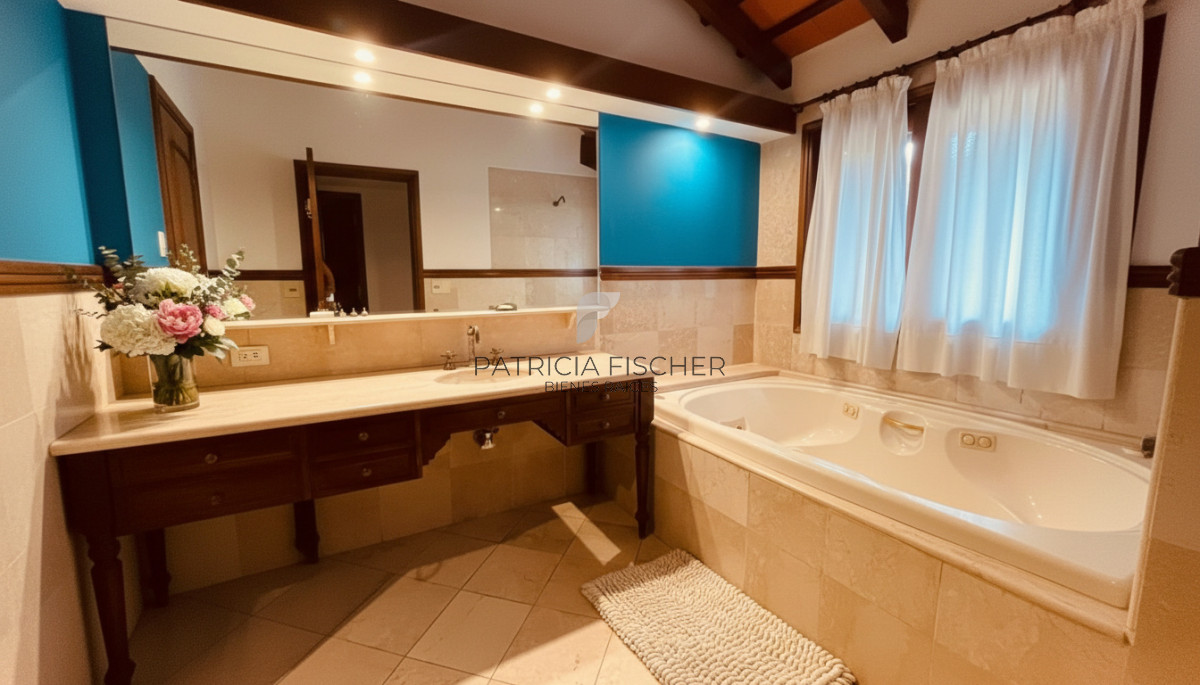 Casa ID.5 - LUJO Y COMODIDAD Venta o Alquiler Casa Lomas Tahona 3D suite Playroom Estar Terraza Gge Piscina Parrillero