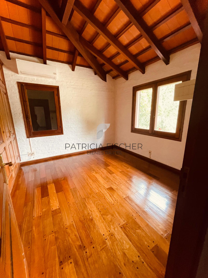 Casa ID.5 -  LUJO Y COMODIDAD Venta o Alquiler Casa Lomas Tahona 3D suite Playroom Estar Terraza Gge Piscina Parrillero