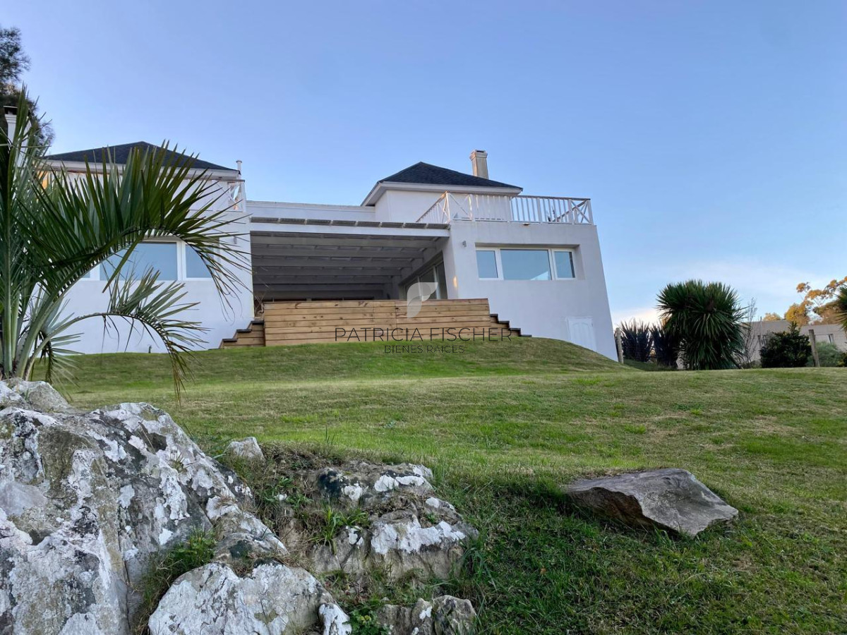 Casa ID.69 - TU NUEVA VIDA EMPIEZA ACÁ! Venta Casa Altos la Tahona 3D Suite, estar, 2 plantas excelente ubicación  