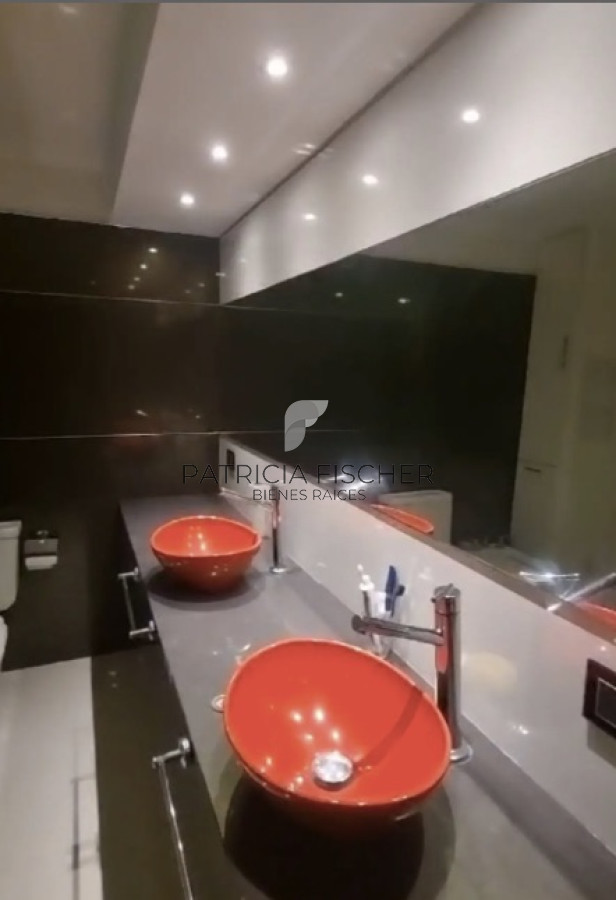 Casa ID.2 - Empresa o Vivienda - Alquiler Casa Carrasco Sur 4D 2 Suites estar comedor diario parrilla 300m mar