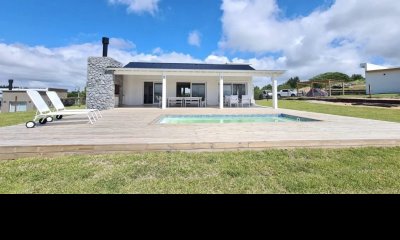 Venta y alquiler de casa en Barrio Senderos 4 Costa Esmeralda