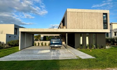 Moderna casa en Costa Esmeralda Barrio Golf I