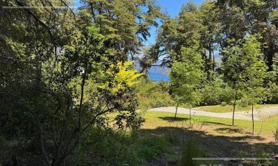 Terreno con vista al lago Gutiérrez en Arelauquen