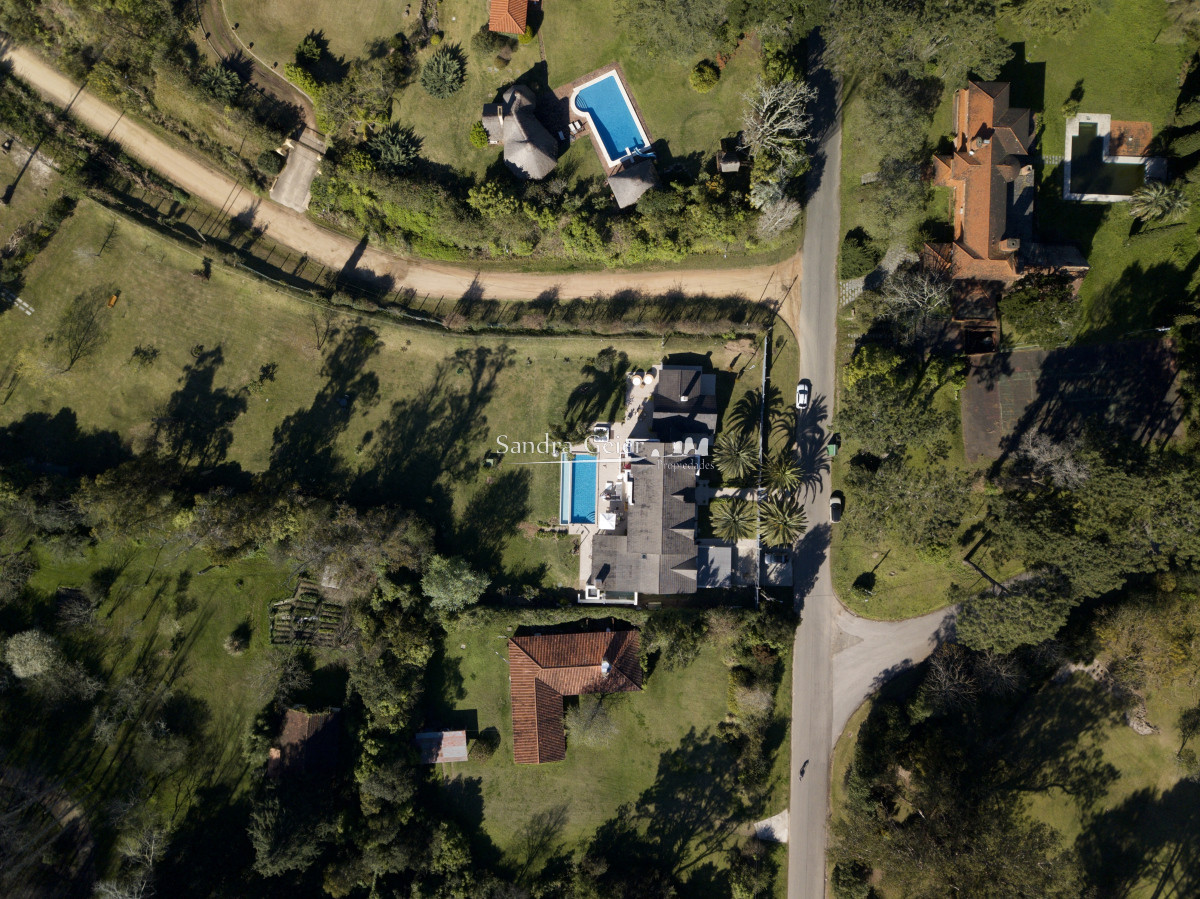 Casa ID.3059 - Chalet de 5 dormitorios en Rincón del Indio