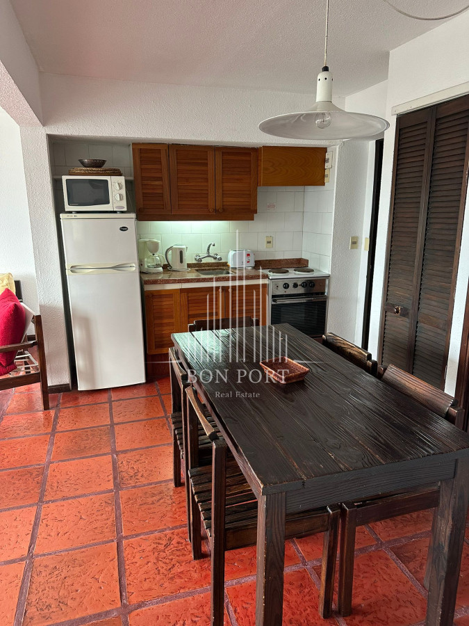 Apartamento ID.106 - Apartamento de 1 dormitorio y 1 baño sobre Roosevelt.