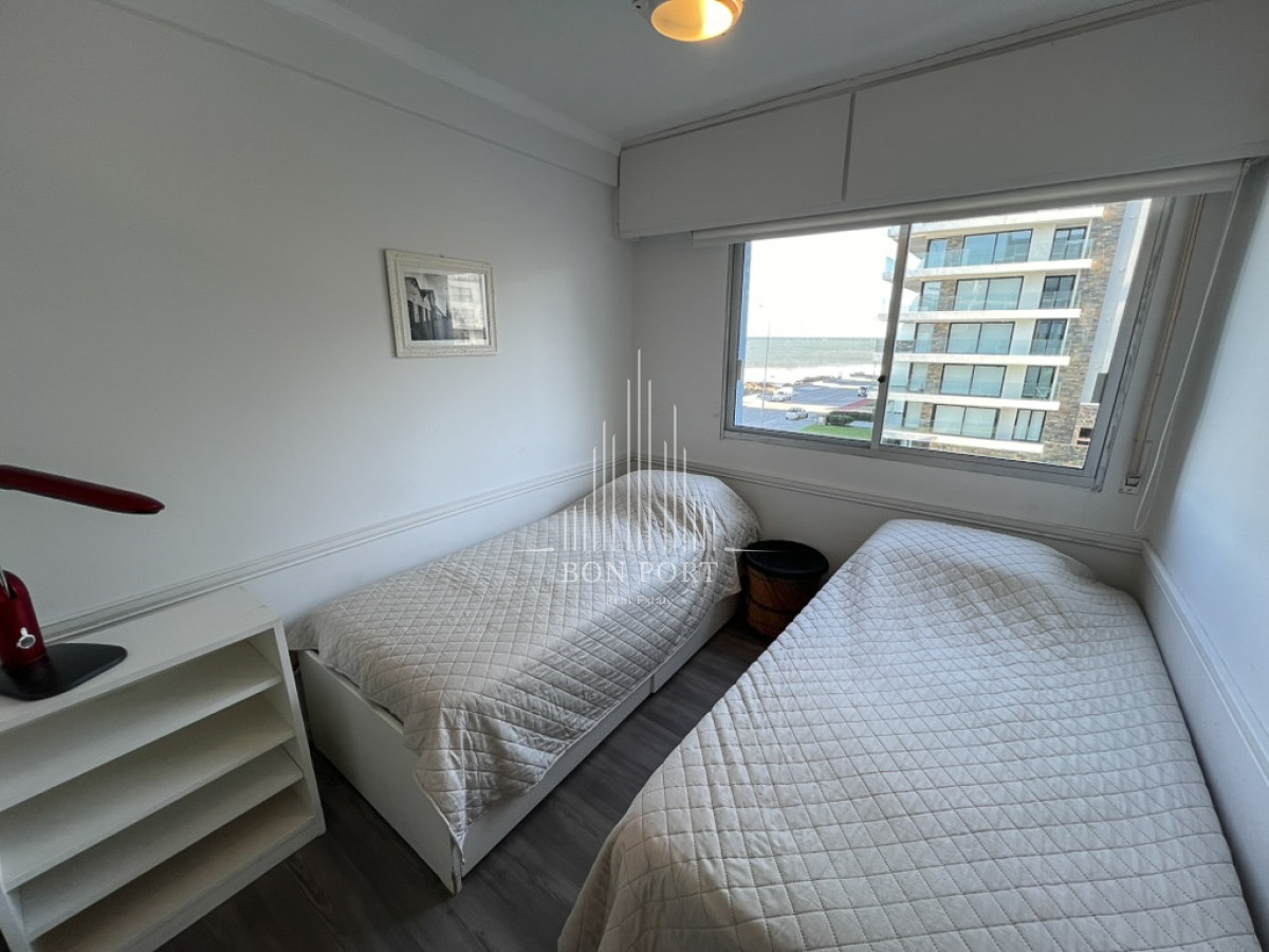 Apartamento ID.3 - Venta apartamento de 3 dormitorios primera linea de la península.