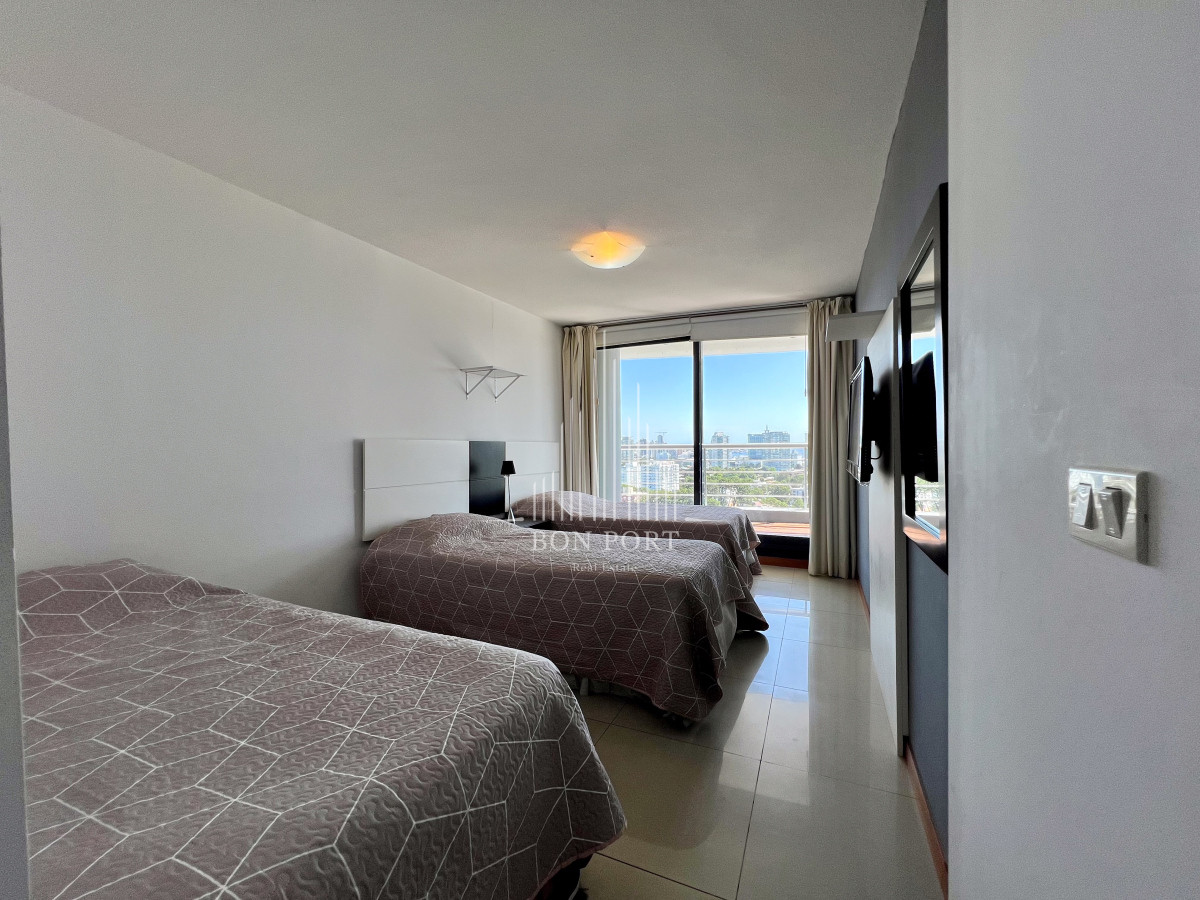 Apartamento ID.15 - Penthouse de 3 dormitorios en primeras paradas de Av.Roosvelt