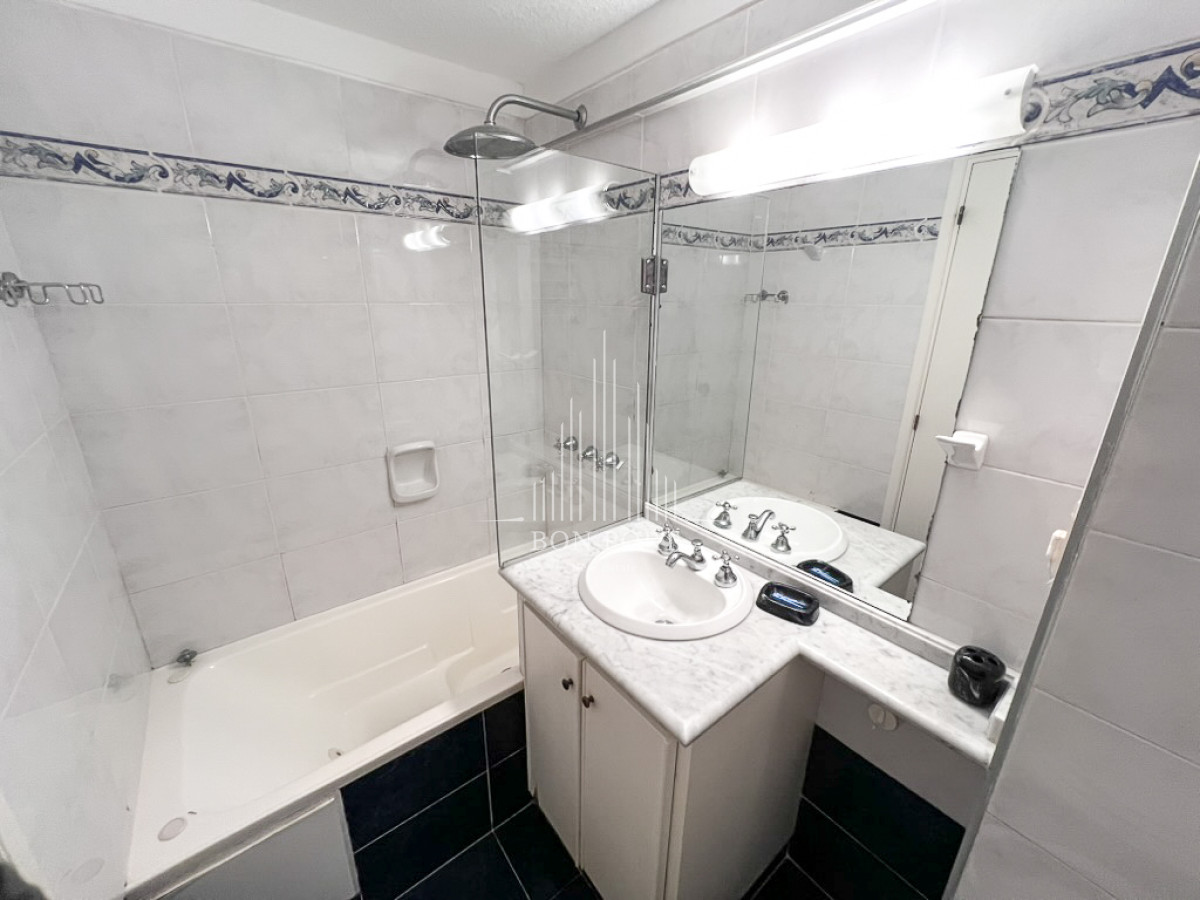 Apartamento ID.3 - Venta apartamento de 3 dormitorios primera linea de la península.