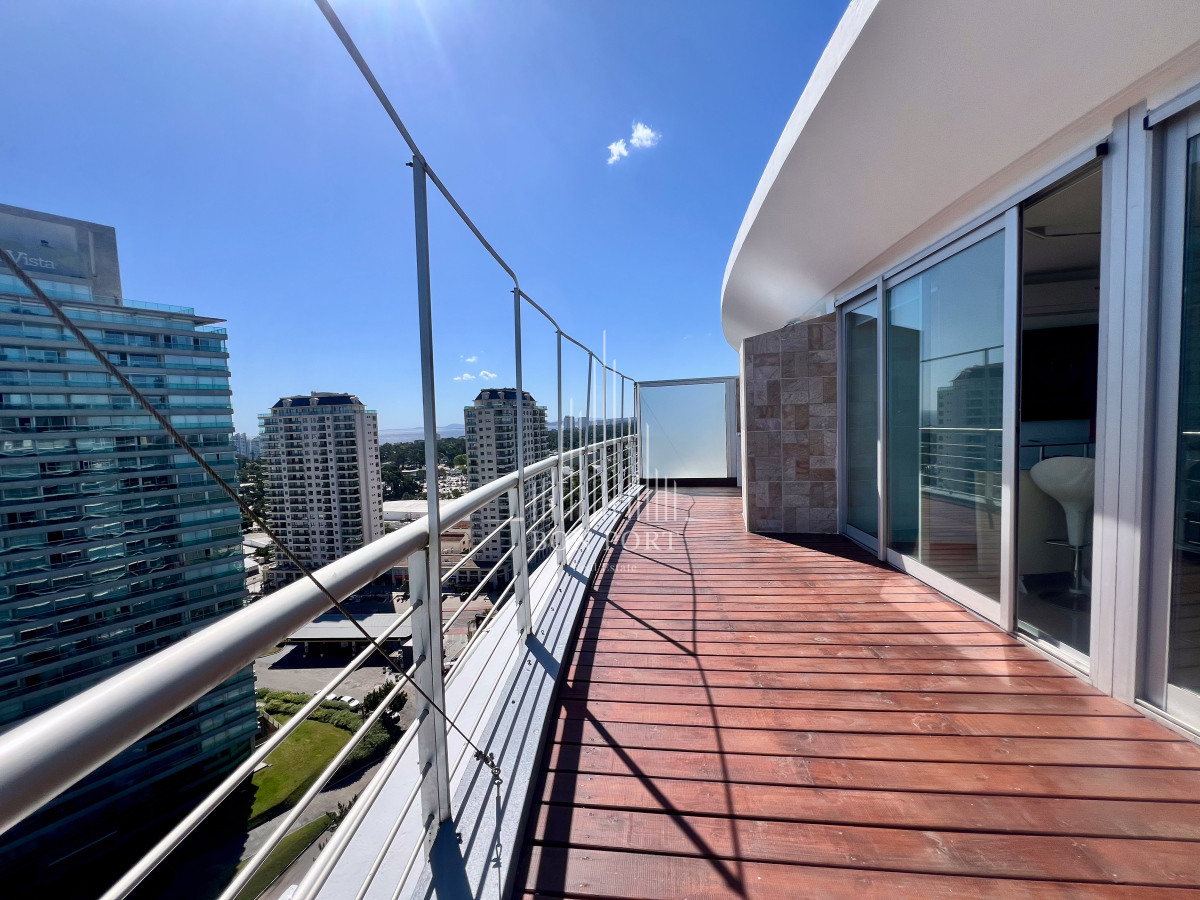 Apartamento ID.15 - Penthouse de 3 dormitorios en primeras paradas de Av.Roosvelt