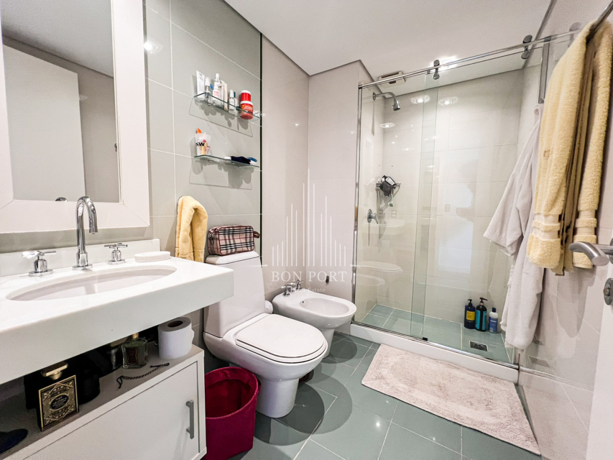 Apartamento ID.155 - Apartamento piso alto sobre la mansa de 2 dormitorios mas dependencia.